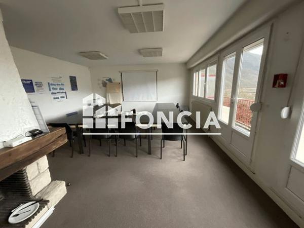 À vendre Local commercial 227 m² - Revin 08500