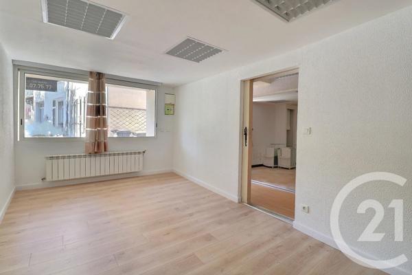 Maison à vendre  6 pièces - 161 m 2   AUBIGNAN  - 84