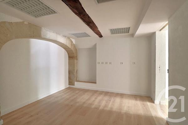 Maison à vendre  6 pièces - 161 m 2   AUBIGNAN  - 84