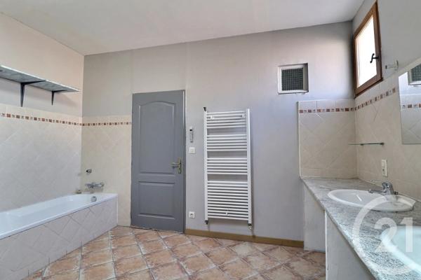 Maison à vendre  6 pièces - 161 m 2   AUBIGNAN  - 84