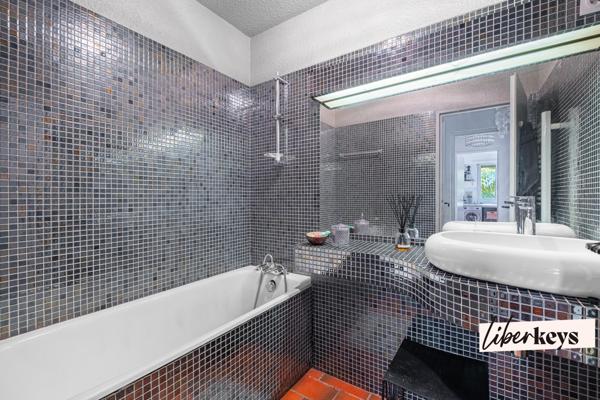 3 pièces dans résidence sécurisée avec cave et parking couvert