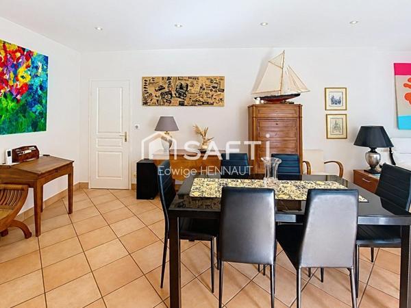 Maison plain pied 3 chambres, grand jardin et piscine.