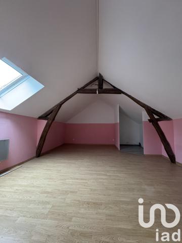 Maison traditionnelle 5 pièces de 188 m² à Charly (18350)