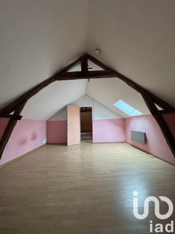 Maison traditionnelle 5 pièces de 188 m² à Charly (18350)