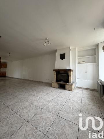 Maison traditionnelle 5 pièces de 188 m² à Charly (18350)