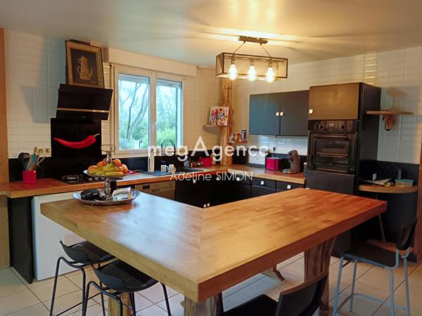 Maison à Pontorson, 50170 - 6 pièces 124m²