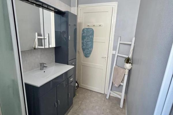 Location - Appartement 2 pièces 43 m 2 LE MANS (72000)