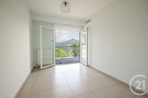 Appartement F4 à vendre  4 pièces - 114,50 m 2   NICE  - 06