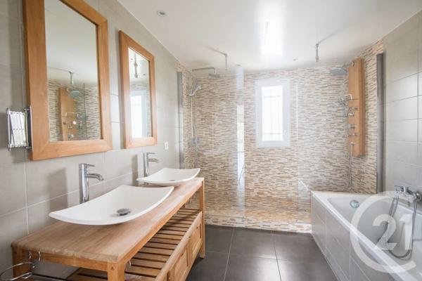 Appartement F4 à vendre  4 pièces - 114,50 m 2   NICE  - 06