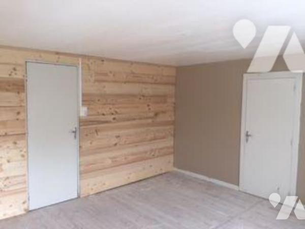 Immeuble de rapport en excellent état d'entretien, composé de 2 appartements loués, à savoir : ...