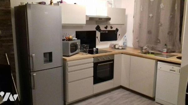 Immeuble de rapport en excellent état d'entretien, composé de 2 appartements loués, à savoir : ...