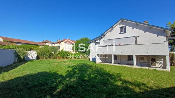 GRANDE MAISON INDIVIDUELLE ENNTIEREMENT RENOVEE