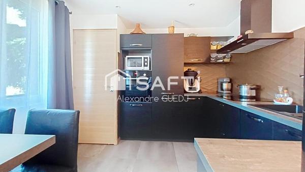 GRANDE MAISON INDIVIDUELLE ENNTIEREMENT RENOVEE