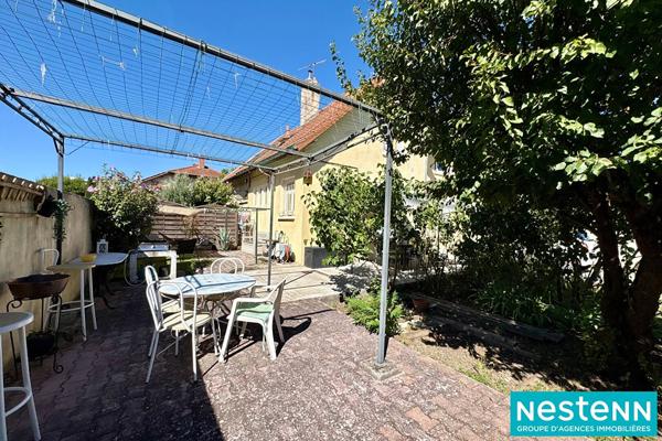 MAISON 64 M² -VILLEURBANNE - STATIONNEMENT - CAVE - PROCHE COMMODITES