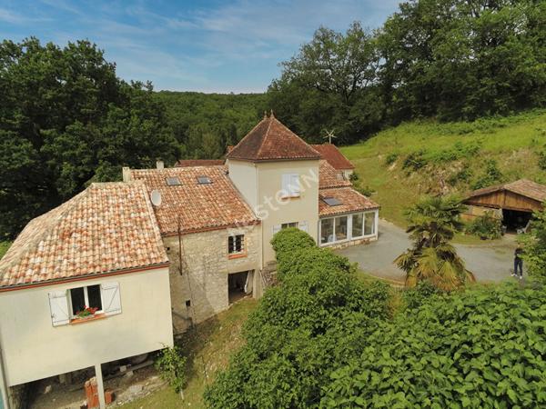A VENDRE Maison datant du XVIIIe siècle sur les hauteurs de la vallée d'AURADOU (47140), LOT-ET-GARONNE
