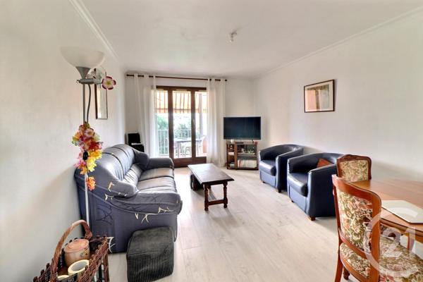 Appartement T3 à vendre  3 pièces - 67 m2 FREJUS - 83