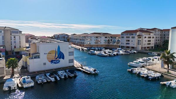 Appartement 3 pièce(s) 48 m² (68 m² hors carrez) + place de stationnement privative