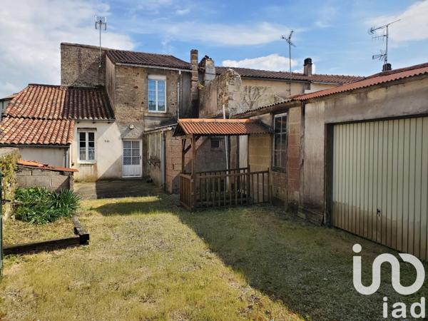 Maison 4 pièces de 112 m² à La Châtaigneraie (85120)