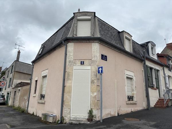 Maison à vendre 72 345 € Mehun-sur-Yèvre 3 p 66 m² DPE E