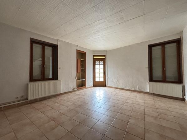 Maison à vendre 72 345 € Mehun-sur-Yèvre 3 p 66 m² DPE E