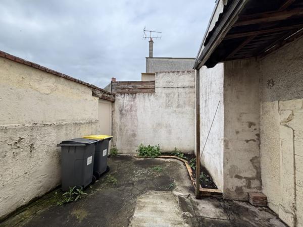 Maison à vendre 72 345 € Mehun-sur-Yèvre 3 p 66 m² DPE E