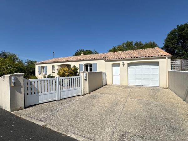 Maison Surgeres 5 pièce(s) 113 m2