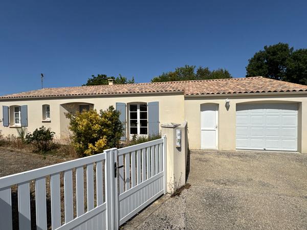 Maison Surgeres 5 pièce(s) 113 m2
