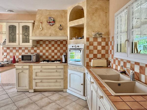 Maison Surgeres 5 pièce(s) 113 m2