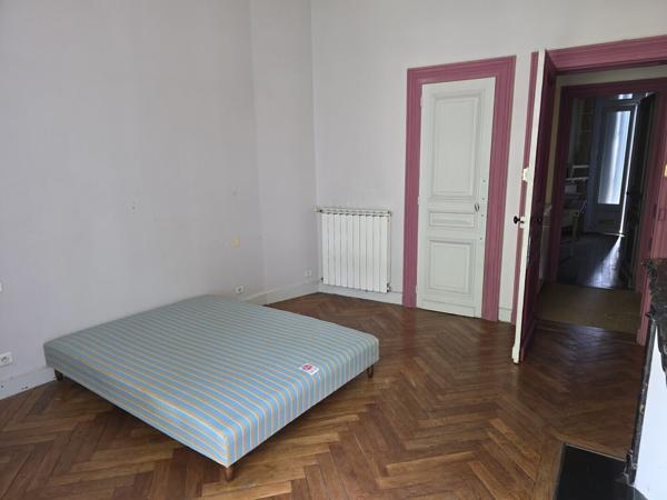 Appartement Haussmannien Parc des Poètes