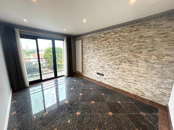 APPARTEMENT/TERRASSE