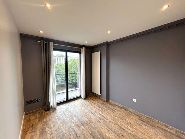 APPARTEMENT/TERRASSE