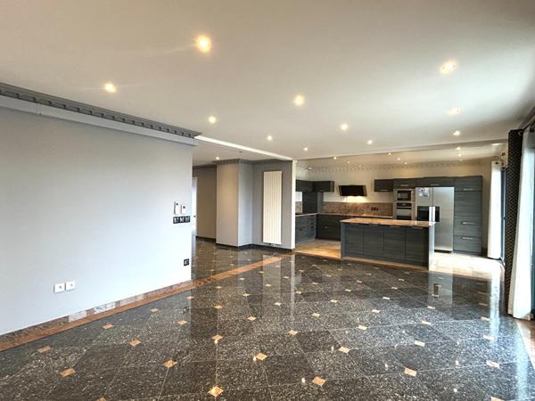 APPARTEMENT/TERRASSE