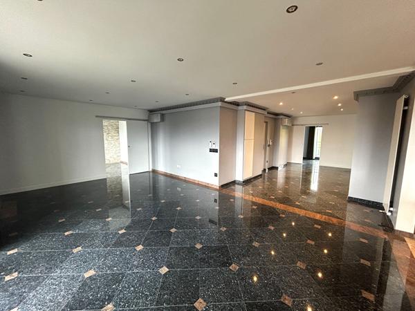 APPARTEMENT/TERRASSE