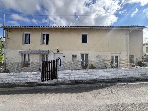 Maison 148 400 € Archiac 6 p 160 m² DPE E