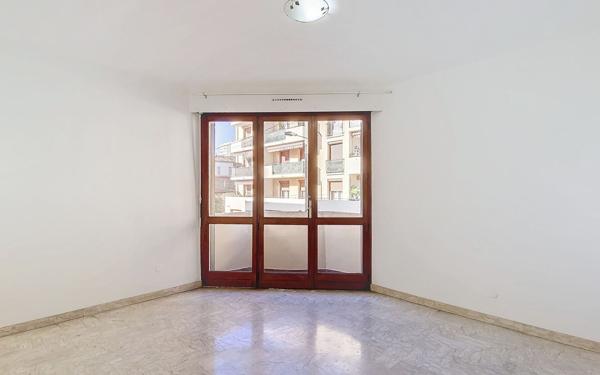 Appartement à vendre    2 pièces • 40 m2 Toulon