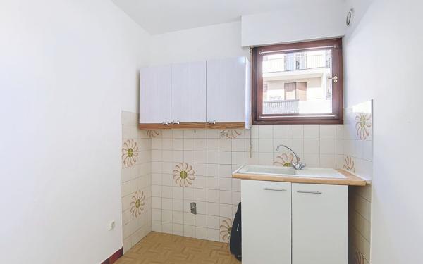 Appartement à vendre    2 pièces • 40 m2 Toulon