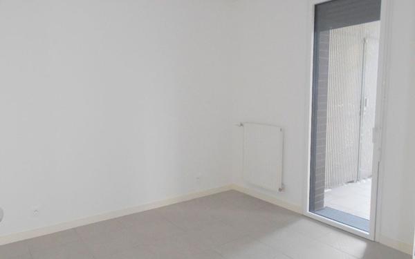 Appartement à louer    3 pièces •  Bordeaux