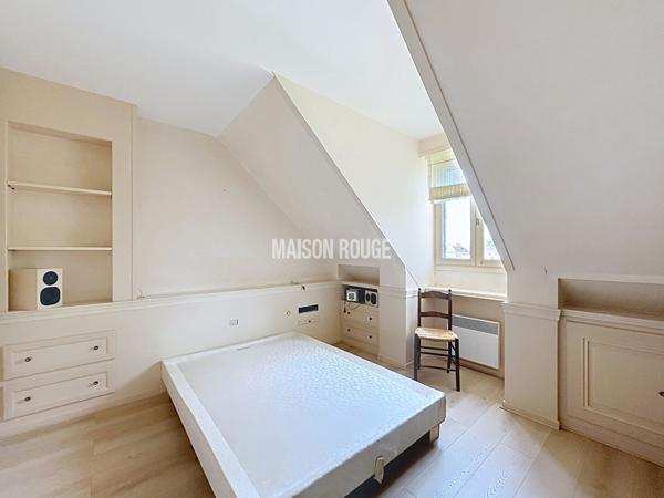 CENTRE HISTORIQUE - Appartement 4 pièces avec ascenseur, cave et garage fermé