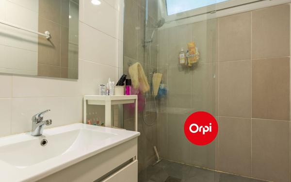 Appartement à vendre    2 pièces • 58,36 m2 Saint-Priest