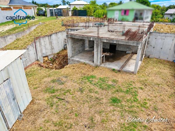 Villa T4 à achever dans un secteur prisé de St François