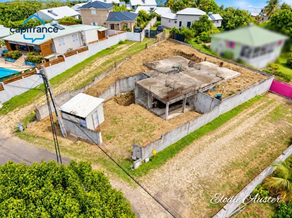 Villa T4 à achever dans un secteur prisé de St François