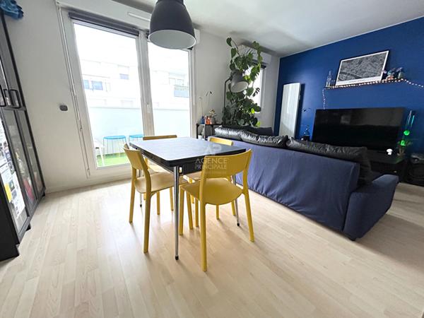 Appartement Carrieres Sous Poissy 2 pièce(s) 44 m2 €195 000 ** - Référence 9073