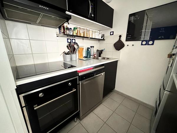 Appartement Carrieres Sous Poissy 2 pièce(s) 44 m2 €195 000 ** - Référence 9073