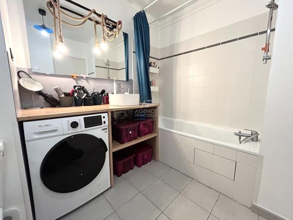 Appartement Carrieres Sous Poissy 2 pièce(s) 44 m2 €195 000 ** - Référence 9073