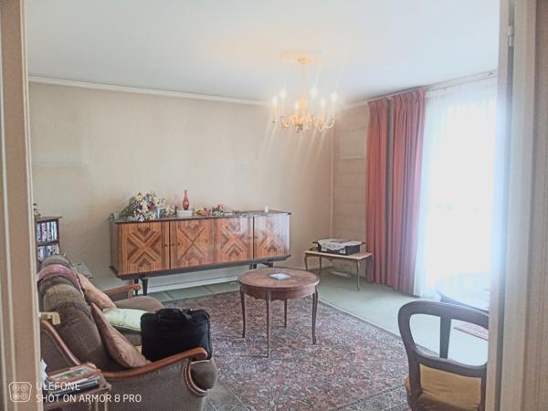 APPARTEMENT 52m² - GRAND SALON - BALCON - CAVE - POSSIBILITÉ PARKING - 1 MINUTES TRAMWAY - 5 MINUTES MÉTRO 