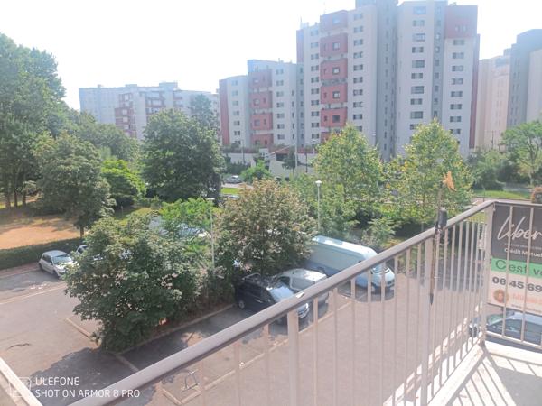 APPARTEMENT 52m² - GRAND SALON - BALCON - CAVE - POSSIBILITÉ PARKING - 1 MINUTES TRAMWAY - 5 MINUTES MÉTRO 