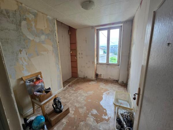 À VENDRE – DUPLEX 120 m² À RÉNOVER – FORT POTENTIEL