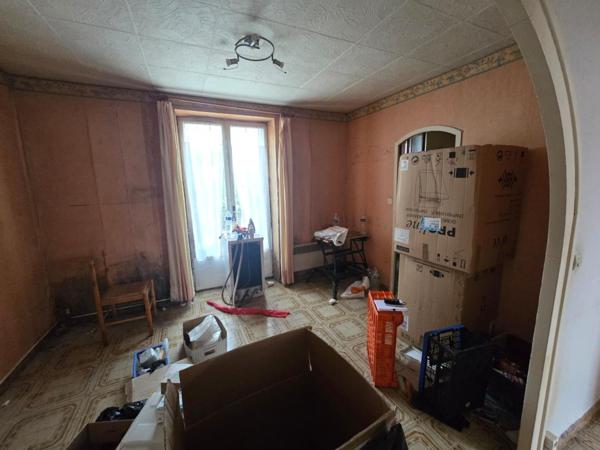 À VENDRE – DUPLEX 120 m² À RÉNOVER – FORT POTENTIEL