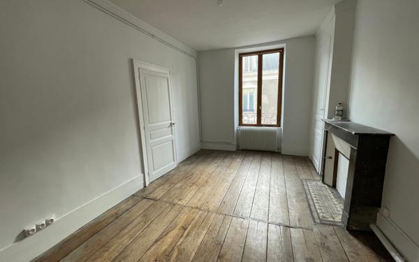 Appartement à louer    2 pièces • 45 m2 Limoges