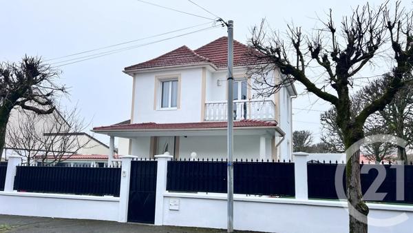 Maison à vendre  6 pièces - 160,70 m 2   MONTFERMEIL  - 93